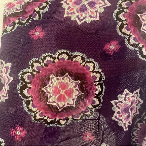 Vera Bradley Sheer Purple Pattern Scarf with Fringe Detail - Picture 5 of 6